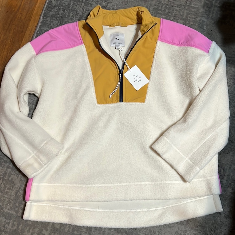 Free Assembly Fleece Pullover